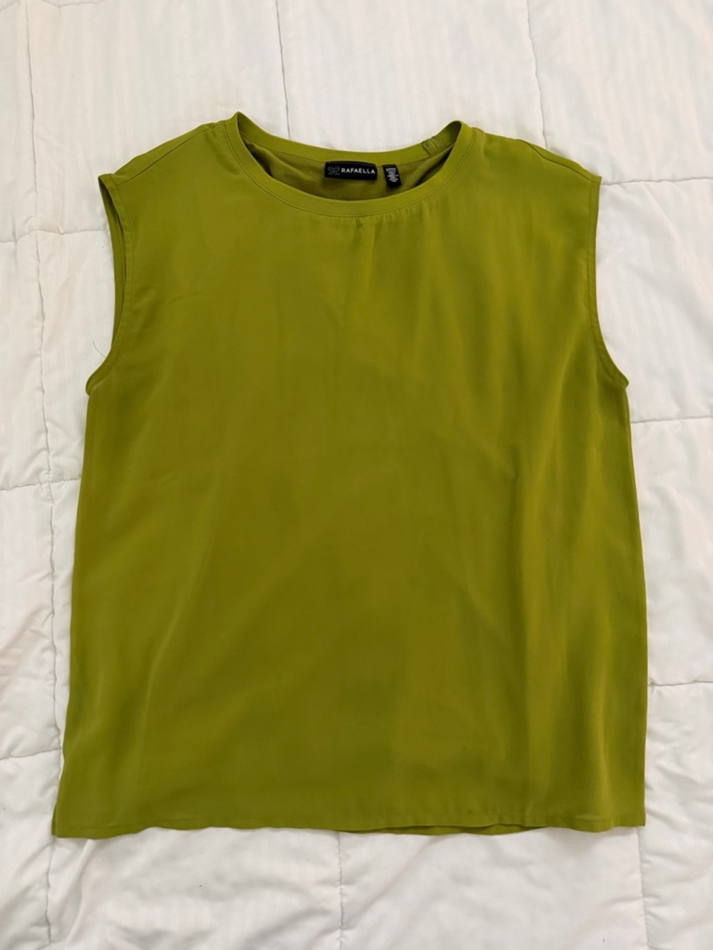 Rafaella Olive Sleeveless Crewneck Shell Top